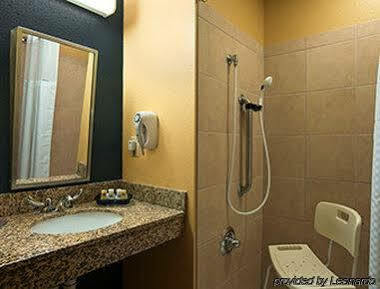 וושינגטון Quality Inn & Suites מראה חיצוני תמונה